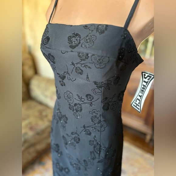 Vintage 1990’s La Belle Floral Velvet Sparkle Midi Dress NWT 7/8 - Picture 3 of 9